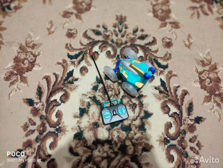 Машинка на радиоуправлении