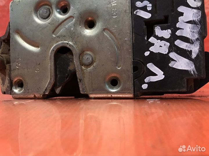 Замок двери задний левый Лада Гранта седан 1.6