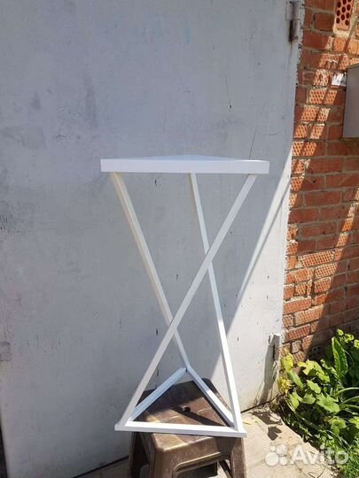 Столик для торта, подставка для цветов