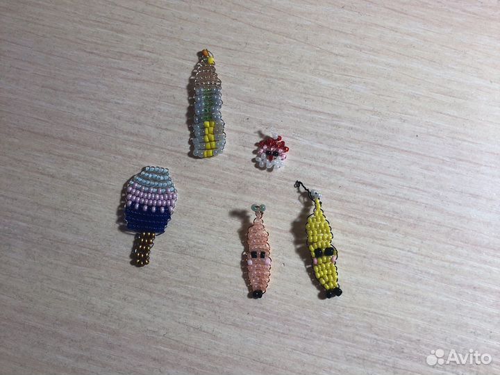 Изделия из бисера плоские