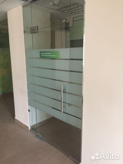 Дверь стеклянная б/у