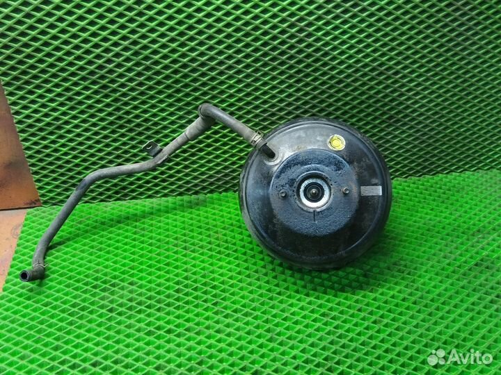 Вакуумный усилитель тормозов Mitsubishi Galant 8