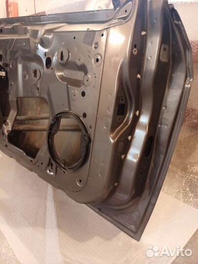 Дверь левая ford focus 3