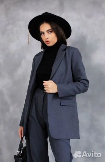 Брючный костюм женский 46