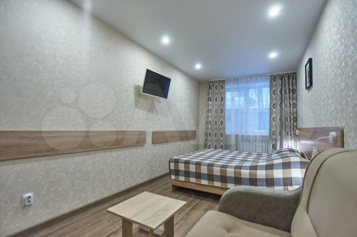 2-к. квартира, 44 м², 1/18 эт.