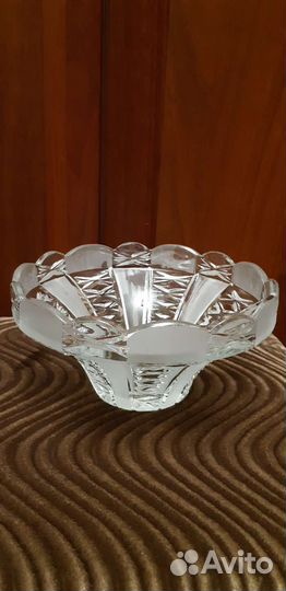 Стеклянный салатник