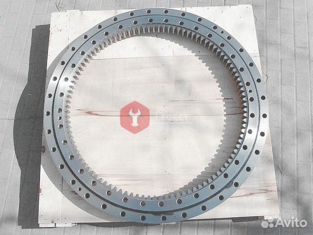 Опорно-поворотный круг JCB JS145 JNB0160