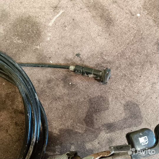 Трос лючка бензобака Chevrolet Aveo T250