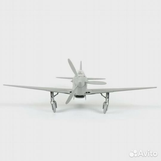 7301 Советский истребитель як-3