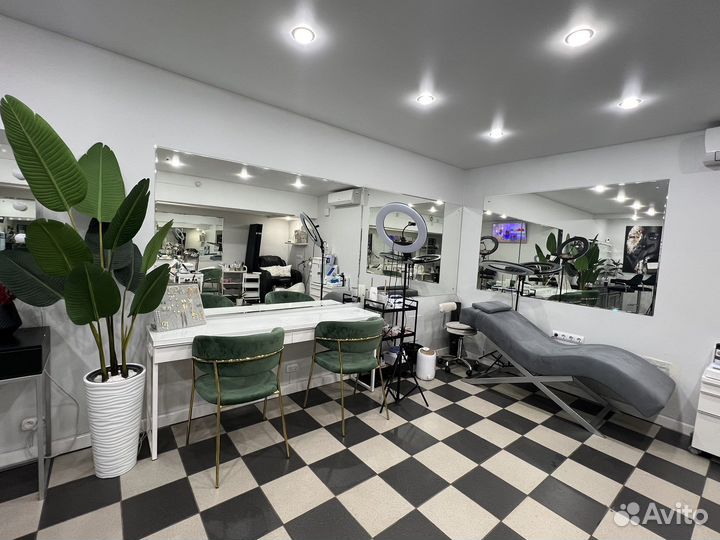 Аренда кушетки для наращивания ресниц
