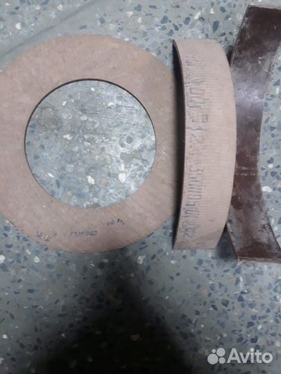 Накладки тормозных колодок и дисков сцепления УАЗ