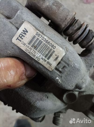 Суппорт тормозной задний Peugeot 308 Пежо