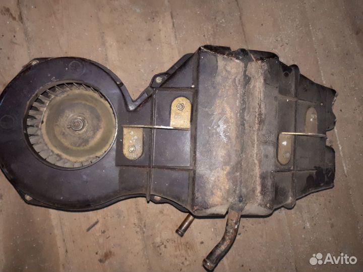 Автомобильный отопитель