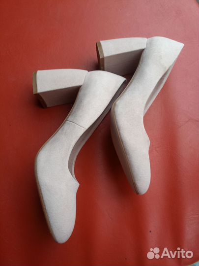 Туфли женские 37 размер бежевые