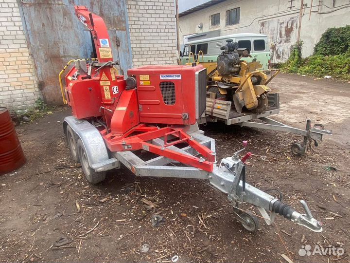 Измельчитель древесины с гидроподачей