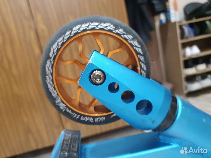 Самокат трюковой duker 303 remastered