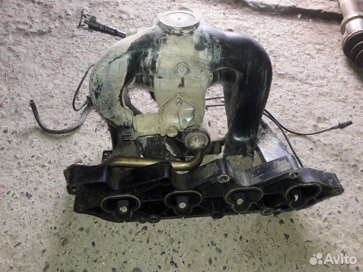 Коллектор впускной Ford Focus 1 2001