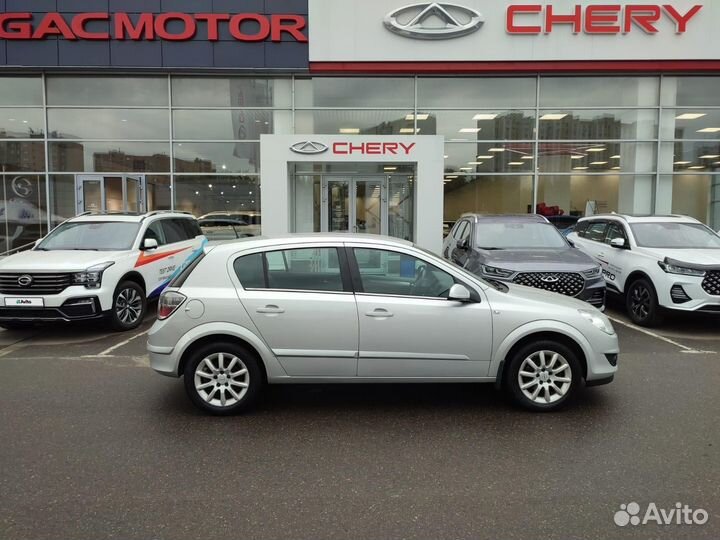 Opel Astra 1.8 МТ, 2012, 200 249 км