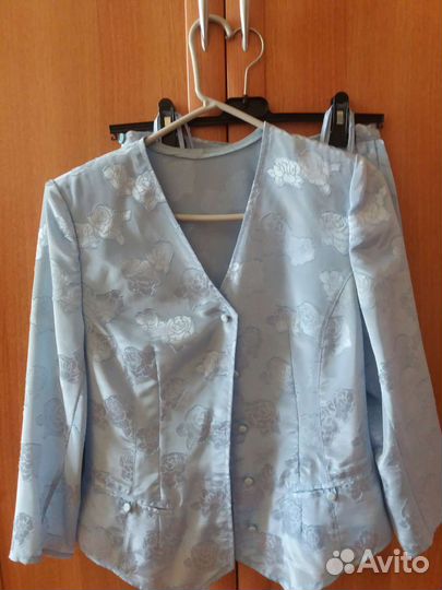 Костюм женский