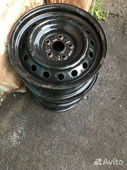 Диски на Toyota corolla 16r
