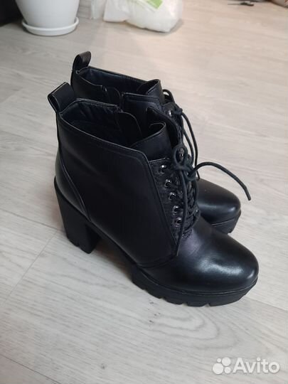 Ботинки демисезонные женские 40 размера