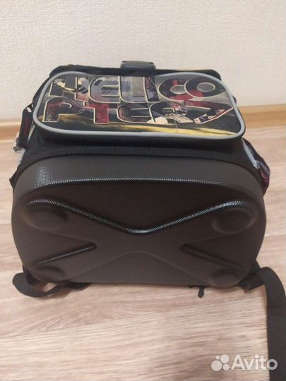 Рюкзак школьный