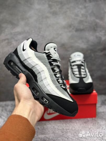 Nike Air Max 95 белые