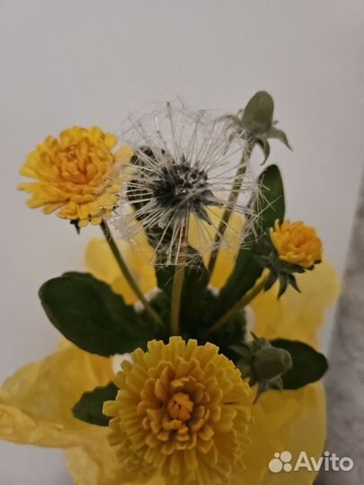 Одуванчик из полимерной глины