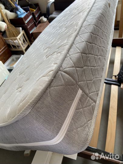 Матрас 160х200 бу