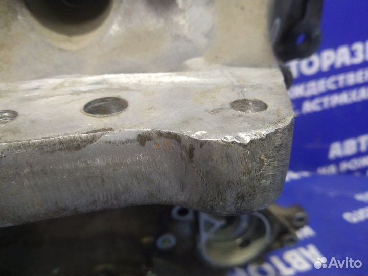 Передняя крышка двигателя Peugeot 107 купе 1KR-FE