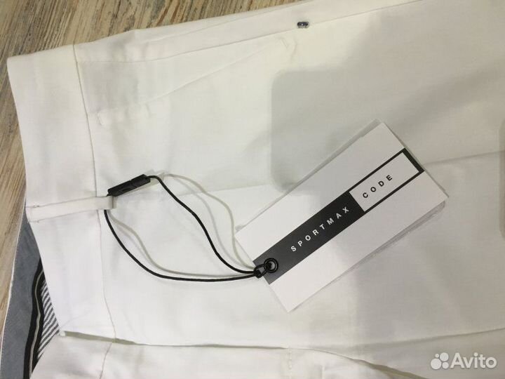 Продам новые брюки Max Mara. 42-44р
