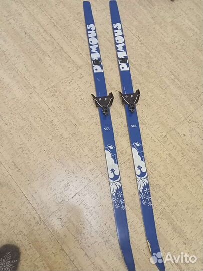 Лыжи, палочки, лыжные ботинки