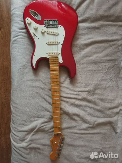 Fender stratocaster american deluxe red