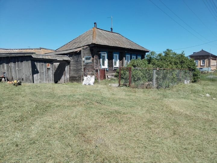 Дом 30 м² на участке 20 сот.