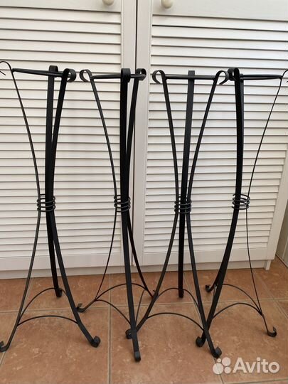 Подставка для цветов напольная металлическая