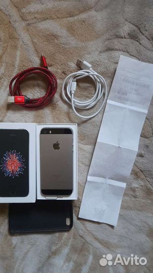 Телефон iPhone se