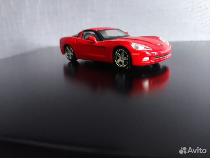 Модель 1:43 chevrolet corvette Z51