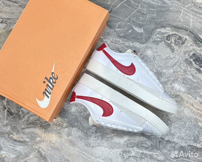 Кроссовки Nike blazer