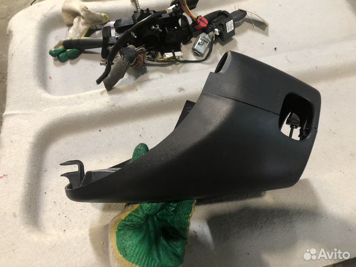 Кожух рулевой колонки Renault Duster 1