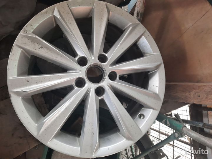 Диск на volkswagen r 17