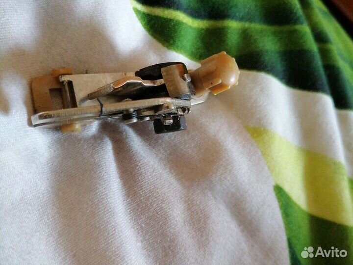 Приставка к бытовой шв. машине