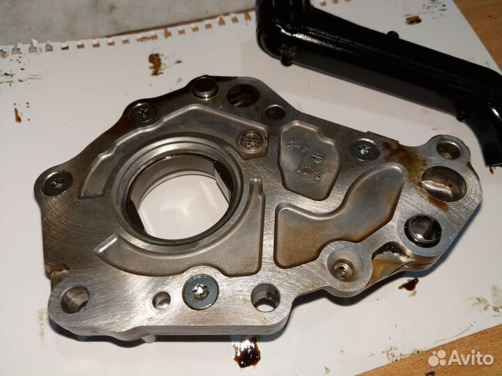 Масляный насос 1,6 мазда 3 BL 2012 год