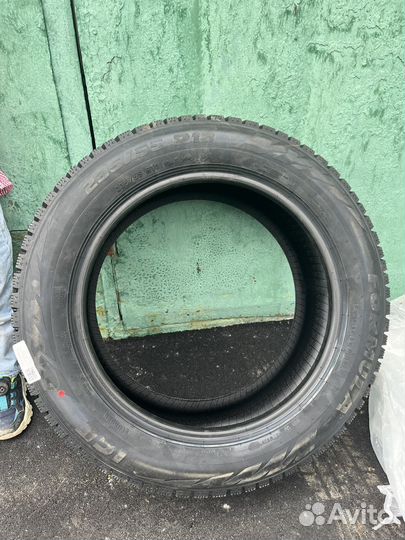 Pirelli Formula Ice 235/55 R18 104T