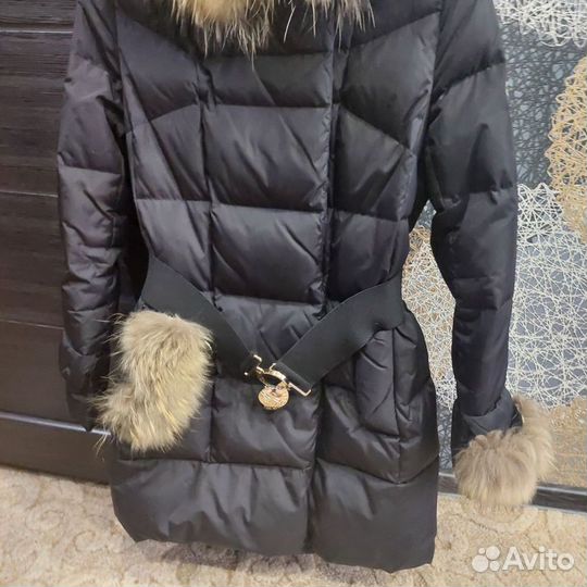 Пуховик женский зимний moncler 46