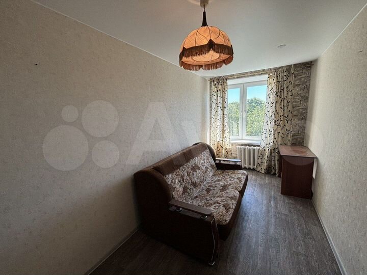 Комната 13 м² в 3-к., 4/5 эт.