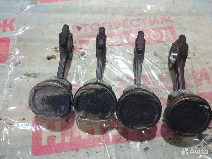 Поршень двигателя 4G18 Митсубиси Лансер 9