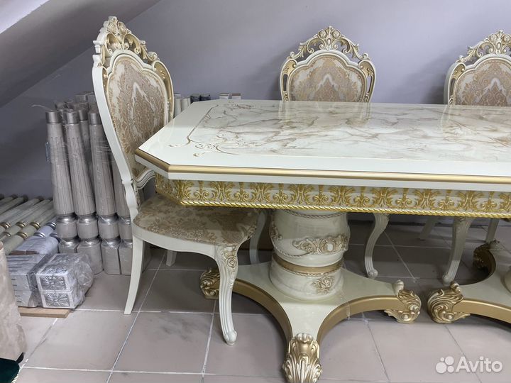 Стол Голд большой