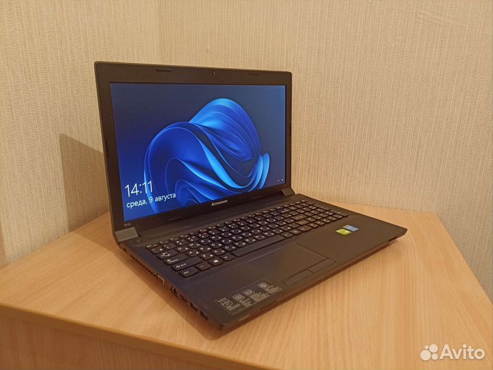 Lenovo 15.6/Pentium 2020M/4Gb/256G SSD/2Видеокарты