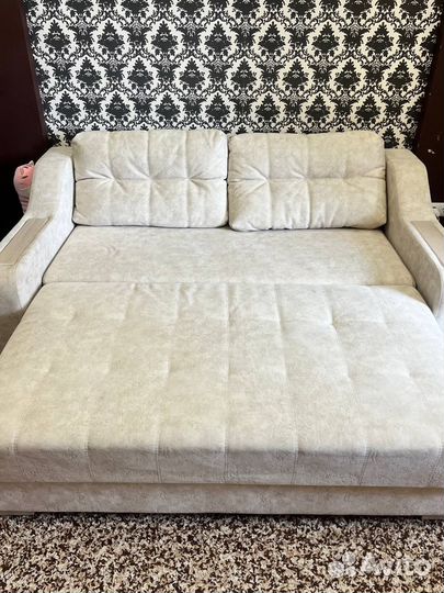 Диван прямой раскладной бу