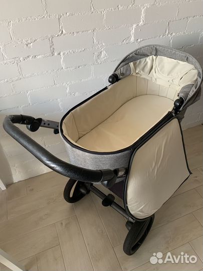 Детская коляска Invictus Vplus 2 в 1